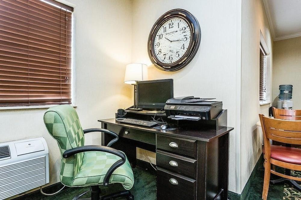 Comfort Inn Davenport East - Bettendorf Ντάβενπορτ Εξωτερικό φωτογραφία