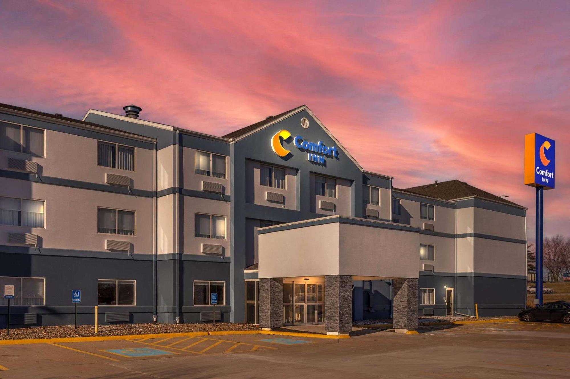Comfort Inn Davenport East - Bettendorf Ντάβενπορτ Εξωτερικό φωτογραφία