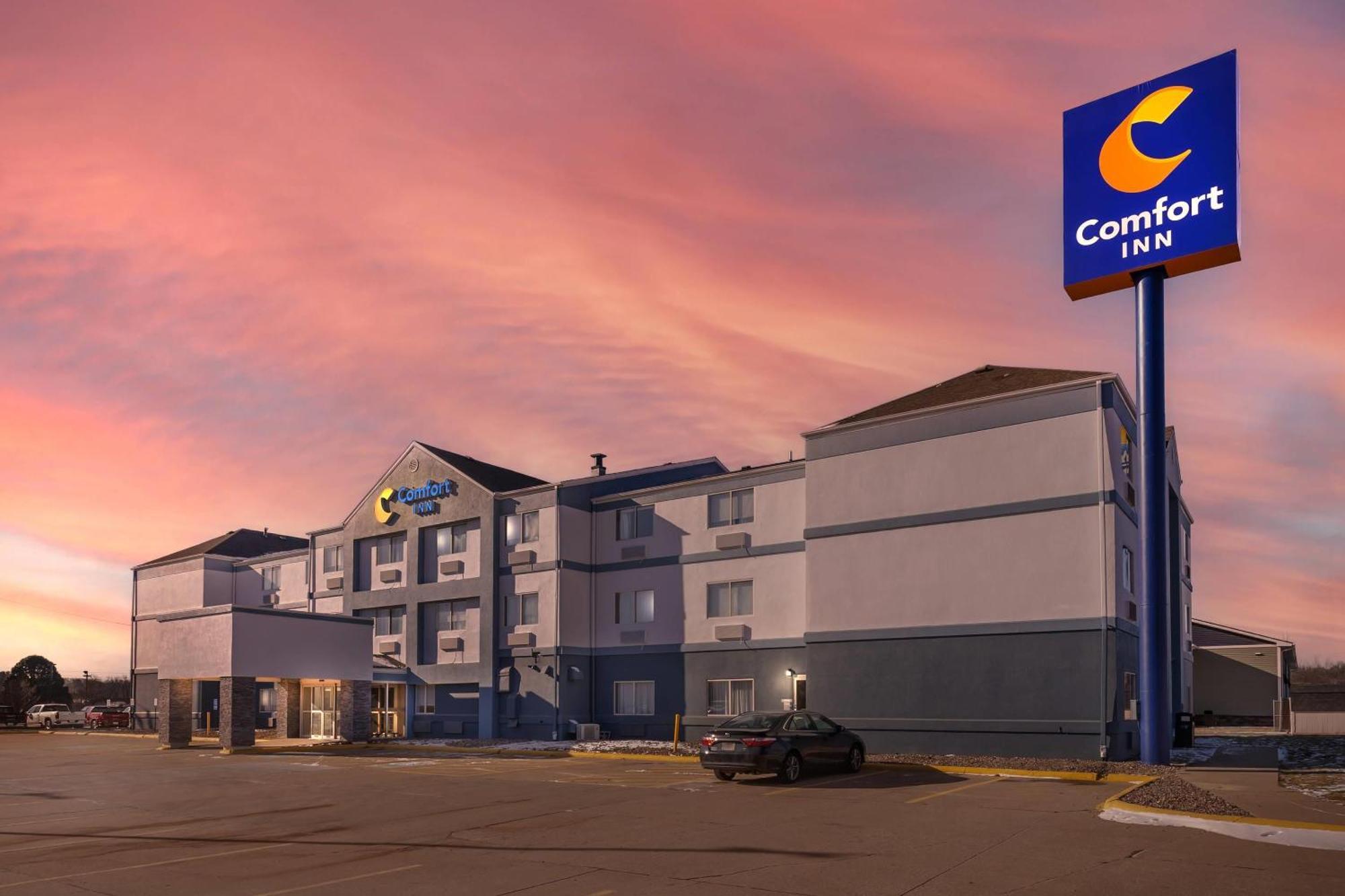 Comfort Inn Davenport East - Bettendorf Ντάβενπορτ Εξωτερικό φωτογραφία