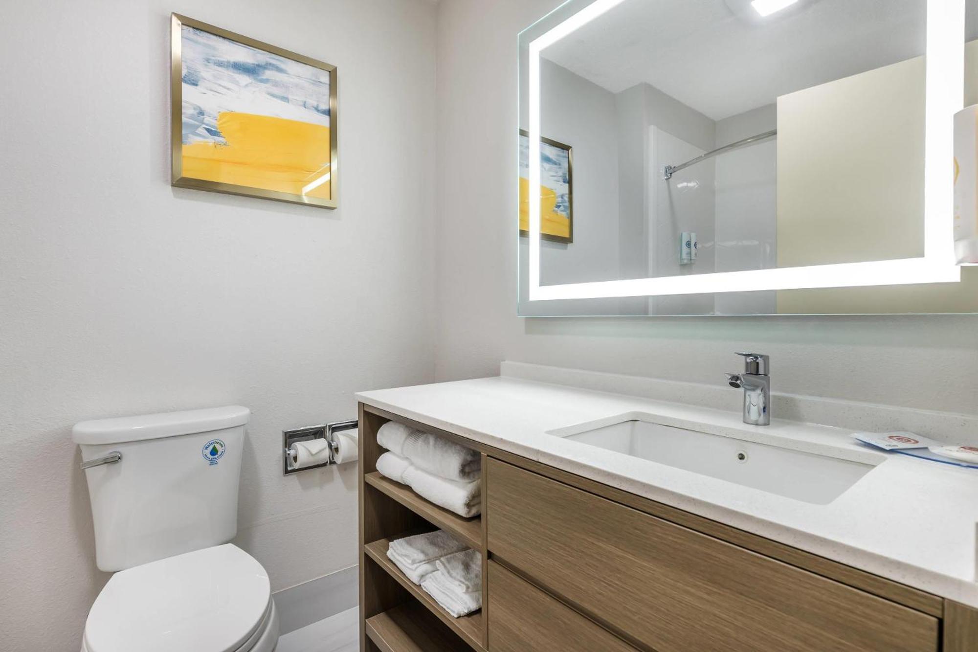 Comfort Inn Davenport East - Bettendorf Ντάβενπορτ Εξωτερικό φωτογραφία