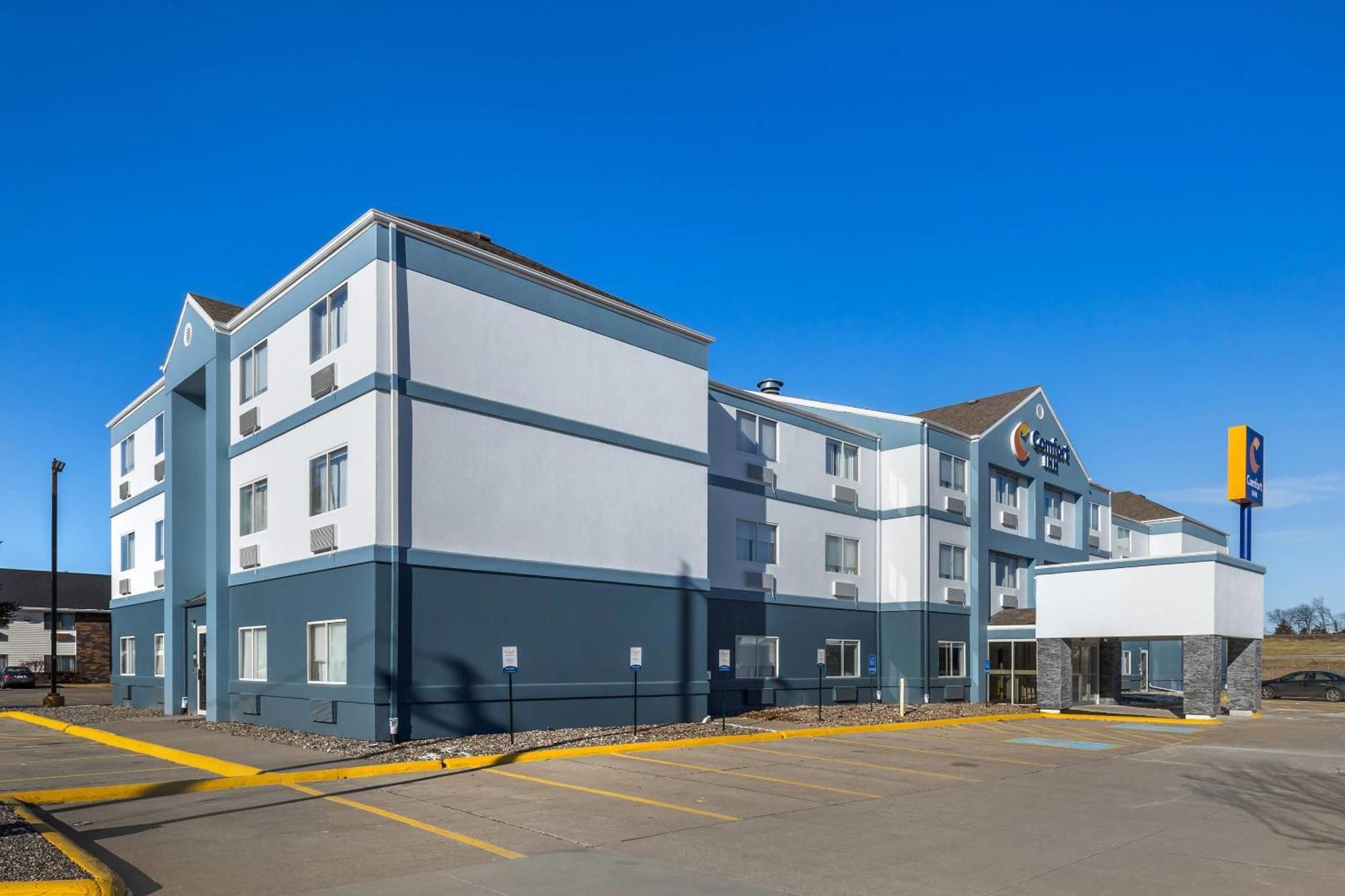 Comfort Inn Davenport East - Bettendorf Ντάβενπορτ Εξωτερικό φωτογραφία